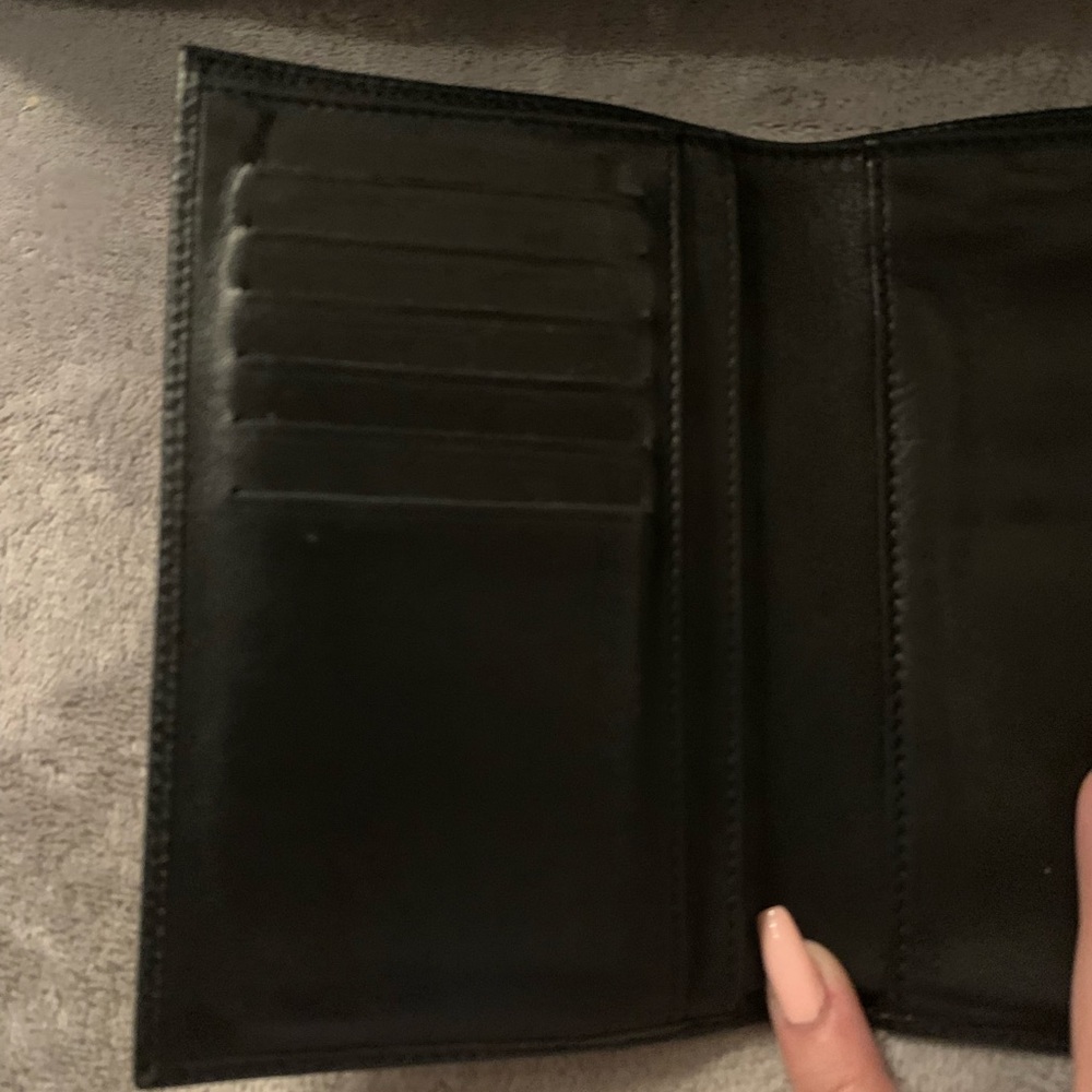Chanel Wallet - Picture 7 of 8